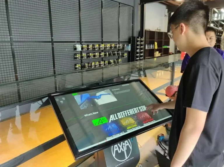 Touchscreen monitor kiosk arvia israk solution