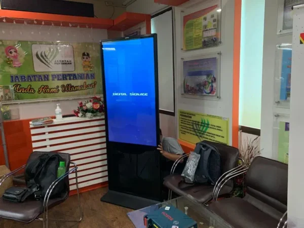 Touchscreen Monitor Floor Stand Kiosk for Jabatan Pertanian Negeri Sembilan