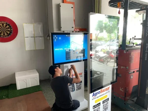 Touchscreen Floor Stand Kiosk for Lembaga Pemasaran Pertanian Persekutuan (FAMA)