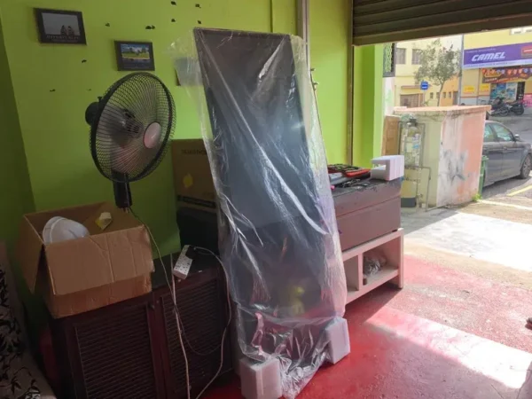 Touchscreen Floor Stand Kiosk for Surau RHB