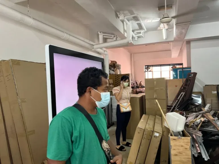 Touchscreen floor stand kiosk arvia israk solution