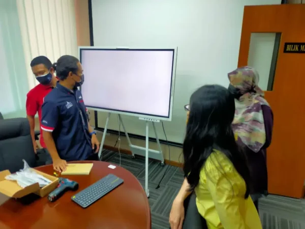 Interactive Smartboard for Bahagian Perubatan Tradisional dan Komplemantari Kementerian Kesihatan Malaysia