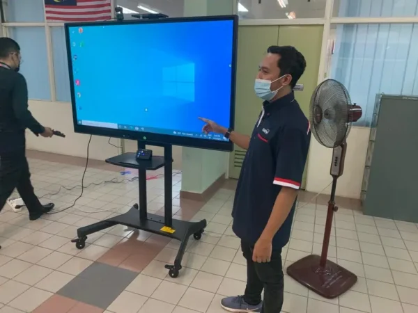 Interactive Smartboard for Institut Pendidikan Guru Kampus Bahasa Antarabangsa