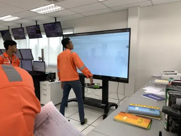 Interactive Smartboard for Pengerang Terminals (PTSB)