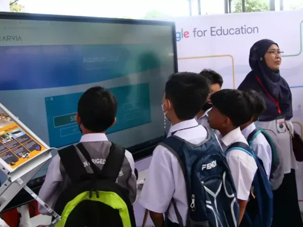 Activities Pameran pendidikan dan sambutan hari guru ke 51 peringkat sarawak