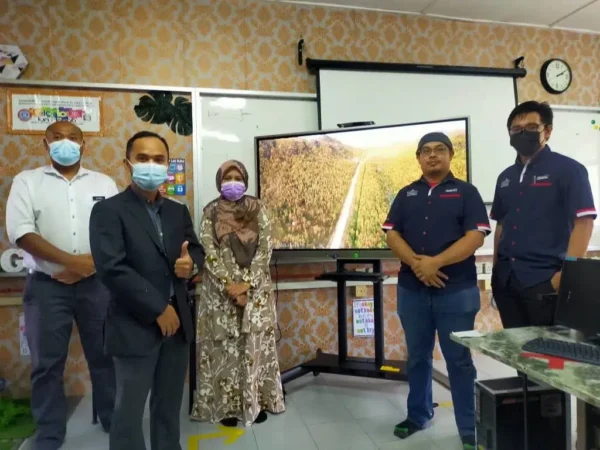 Interactive Smartboard for Sekolah Menengah Kebangsaan Tun Habab