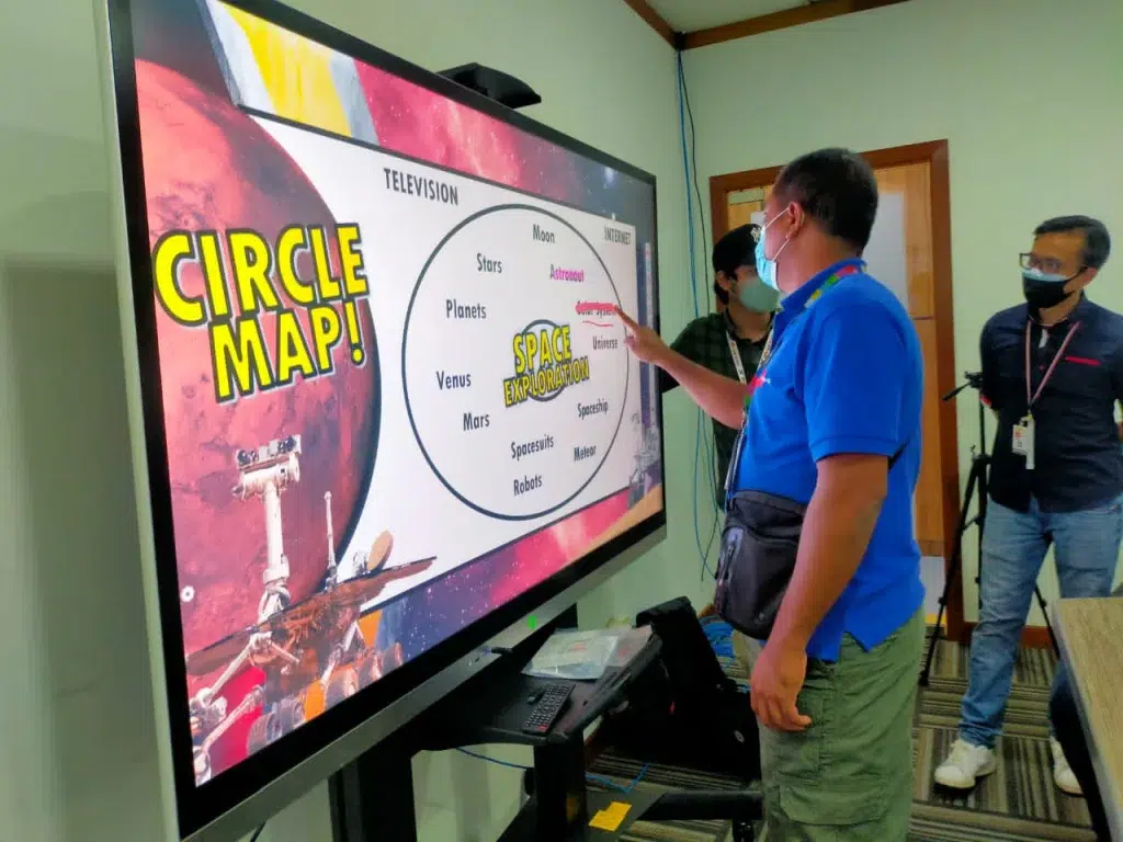 Interactive Smartboard for Sistem Televisyen Malaysia Berhad