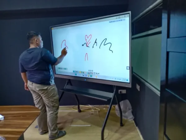 Interactive Smartboard for Airborne Sentinel Sdn. Bhd.