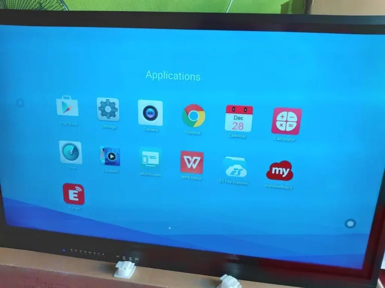 interactive smartboard arvia israk solution