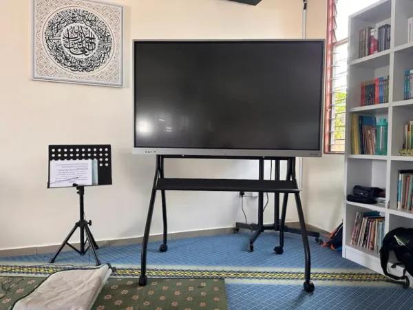 Interactive Smartboard for Pertubuhan Kebajikan Amal Al Ummah