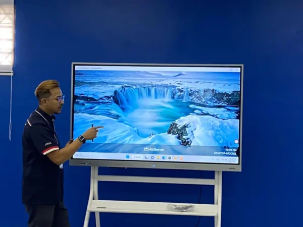 Interactive Smartboard for SK Sungai Udang