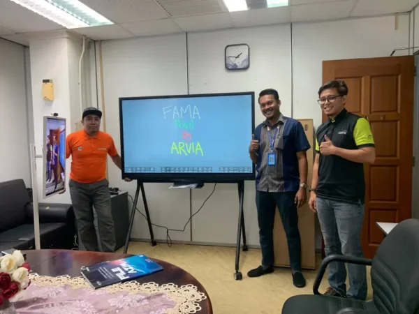 Interactive Smartboard & Arvia Flip Touch FAMA