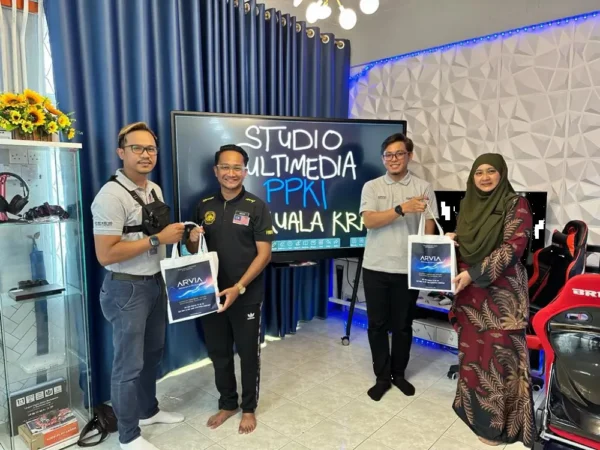 Interactive Smartboard for SMK Kuala Krau in Temerloh, Pahang