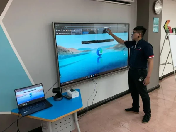 Interactive Smartboard for Universiti Utara Malaysia (UUM) Kedah