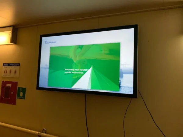 Digital Signage Monitor for Wilhelmsen Grace Energy