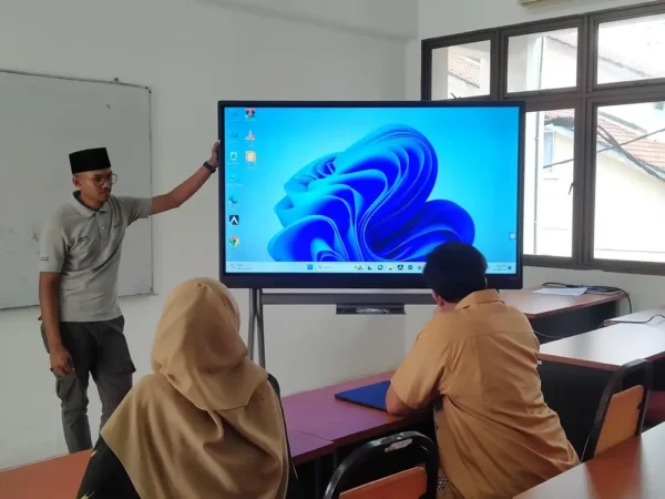 KITAB Pulau Pinang Enhances Digital Learning with Arvia Smartboard