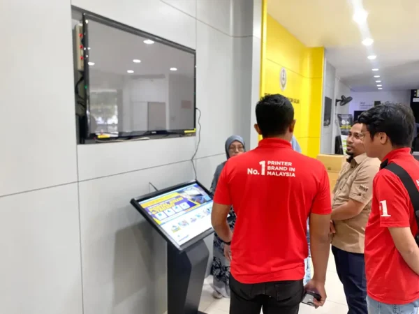 PTG Perak Modernizes Public Service with Touch Screen Kiosk through FUTAMA