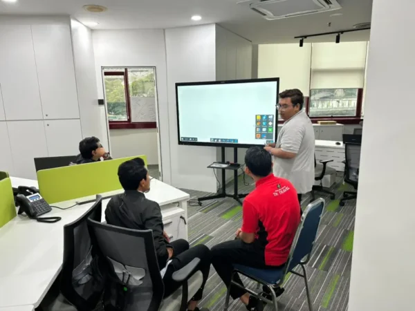 Tabung Haji HQ Enhances Communication with Smartboard Technology