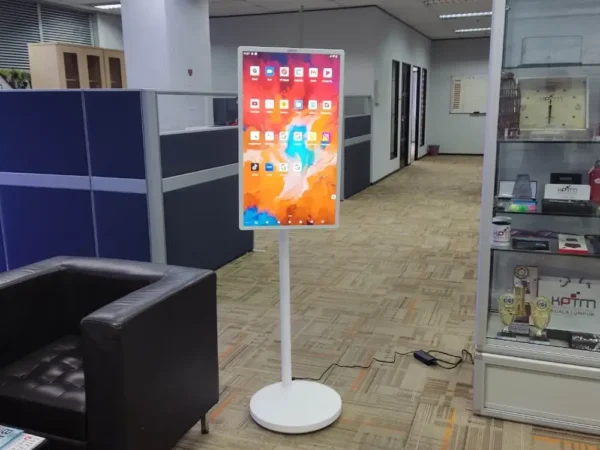 Enhancing Collaboration at KPTM HQ with FlipTouch Technology