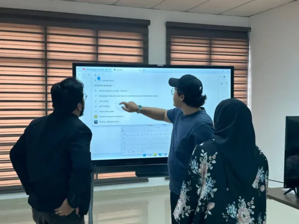 Embracing the Future: Zain Aidah Adopts Smartboard Technology