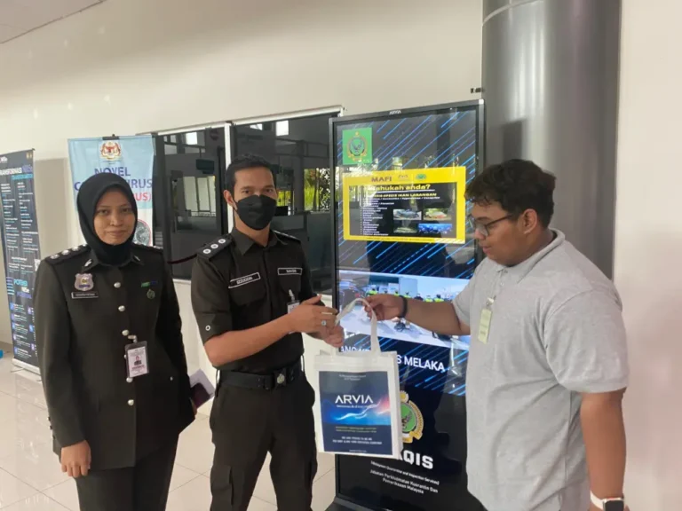 floor standing kiosk digital signage maqis melaka arvia solutions israk solutions