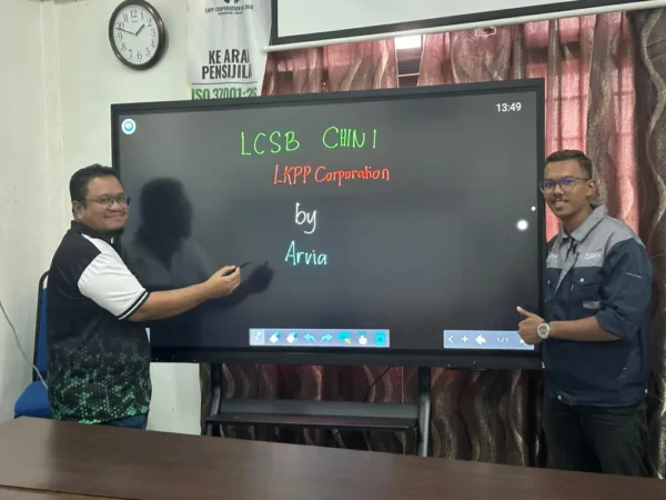LKPP Modernizes Collaboration with Smartboard Technology