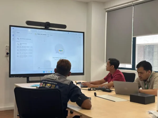 Foxboro Drives Digital Collaboration with Arvia Smartboard Technology
