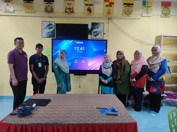 Arvia Interactive Smartboard for SMK TUDM SUBANG
