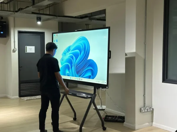 Empowering Akal Digital with Smartboard Technology from Arvia