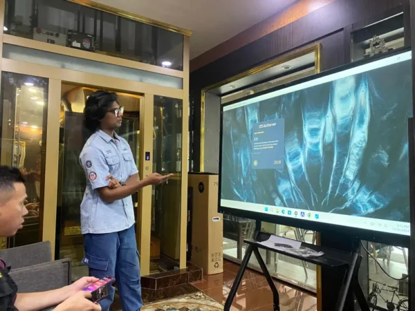 Advancing Business Operations with the ARV100 Smartboard at Zahafiz Travel