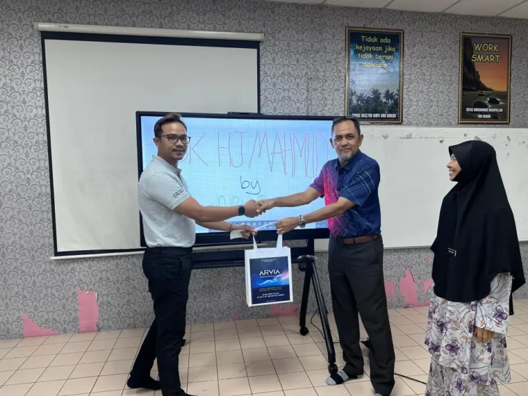 smartboard arv200 65 inch sk haji mahmud arvia solutions israk solutions