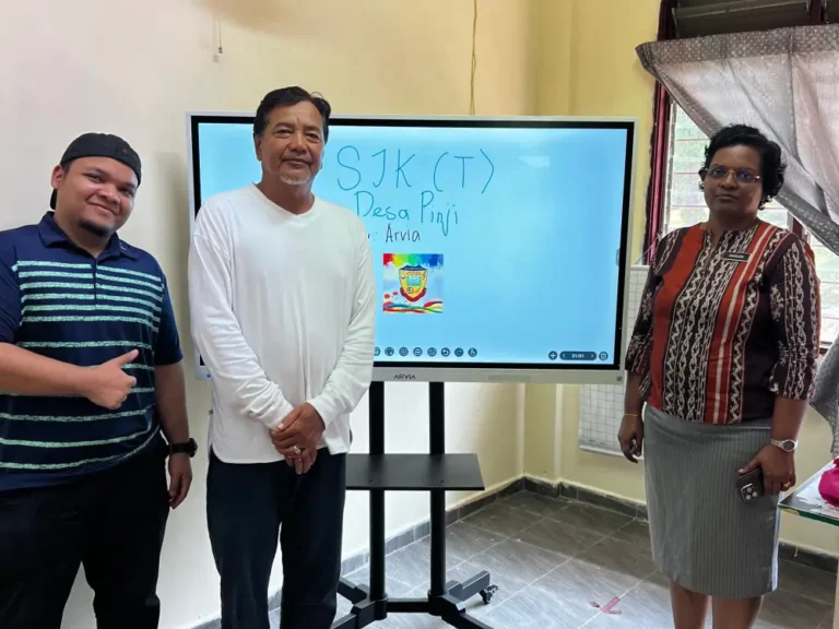 arvia smartboard sjkt taman desa pinji israk solutions