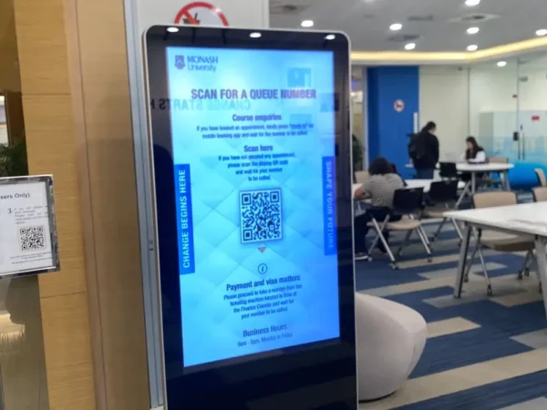 Monash University Revolutionizes Campus Communication with TCDMS