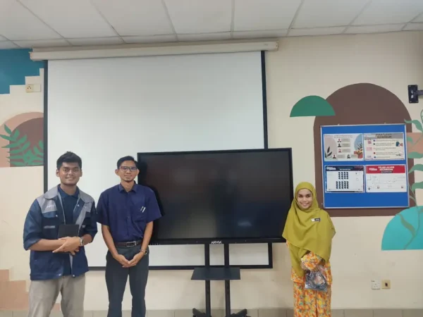 ARV200 Smartboard with OPS Boosts Classrooms at Kolej Vokasional Pasir Gudang