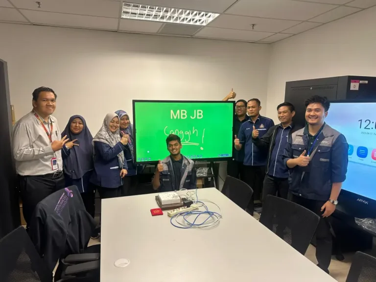 interactive smartboard ARV200 Majlis Bandaraya Johor Bahru arvia solutions israk solutions