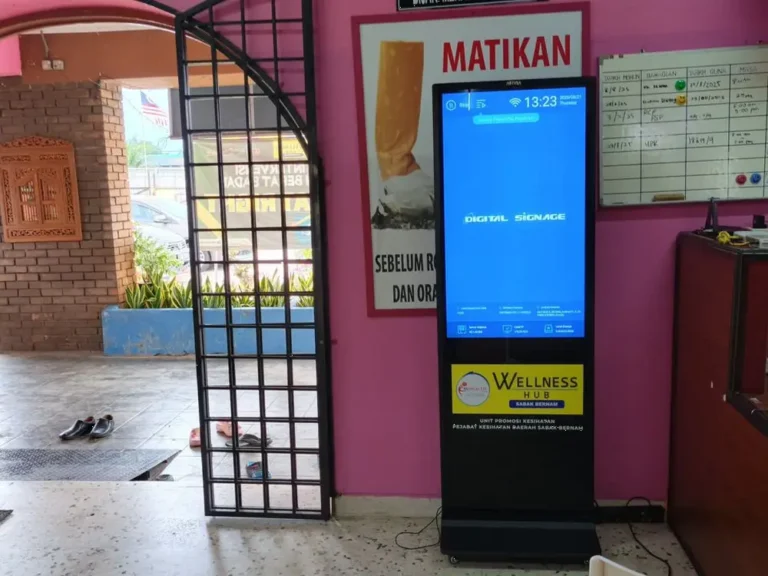 digital signage display flr103-43 wellness hub sabak bernam arvia solutions israk solutions