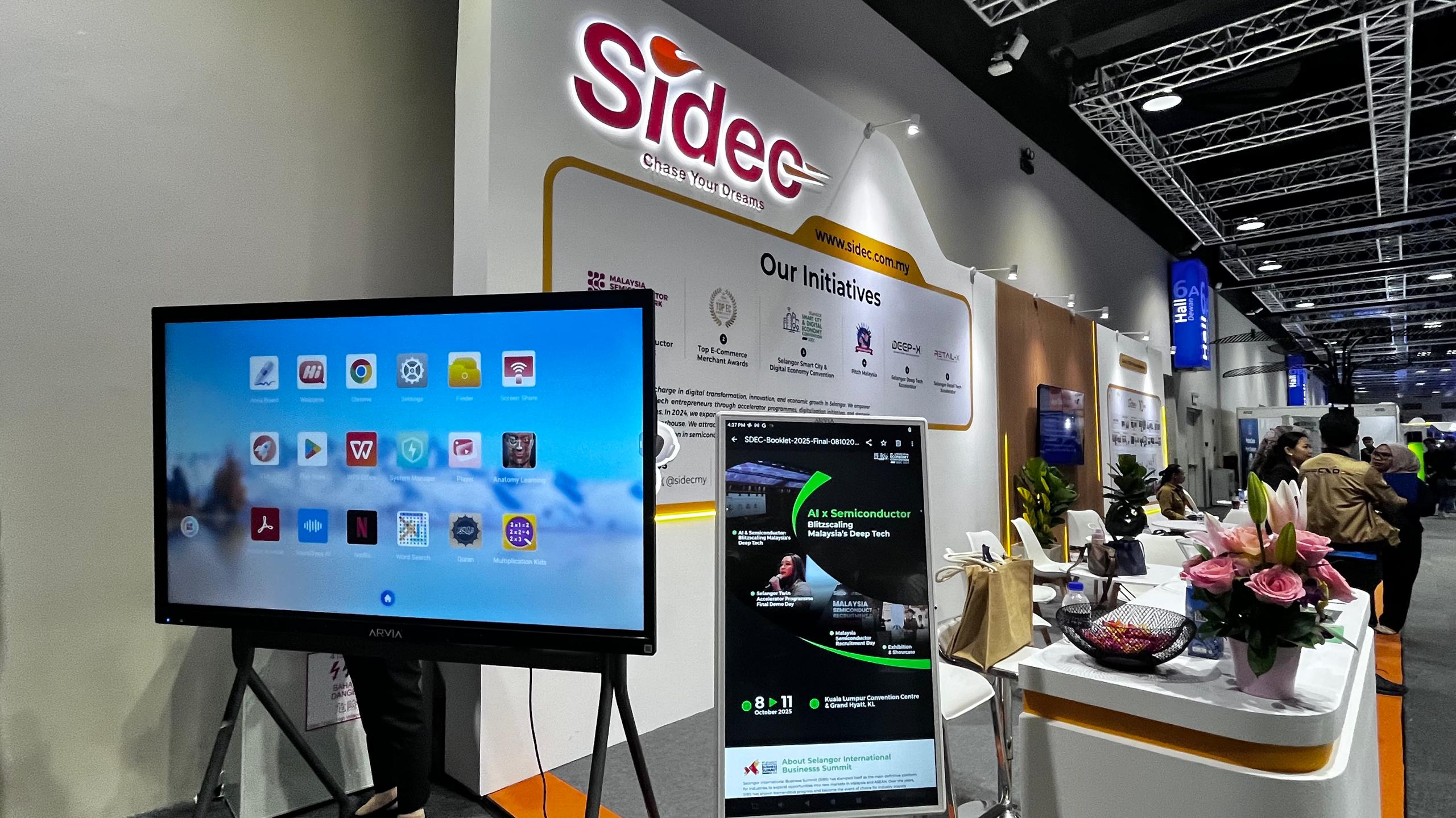 Selangor Smart City 2025: Empowering Digital Transformation with AI Smartboard and FlipTouch