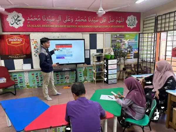 AI Smartboard Installation at SK Seri Tengah, Johor | Empowering Digital Learning with Arvia ARV600-65