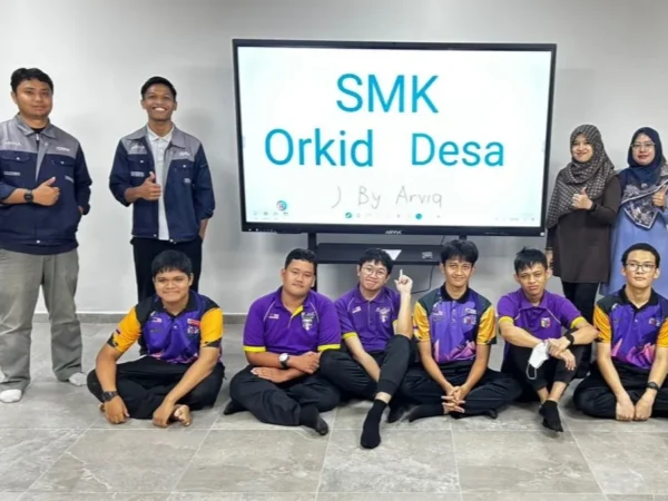 AI Smartboard Installation at SMK Orkid Desa for Digital Learning Enhancement