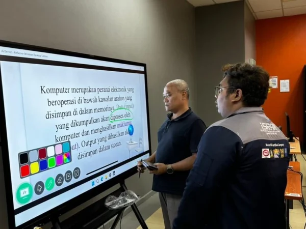 Smartboard Deployment at IKBN Seri Iskandar Perak