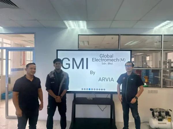 Smartboard Malaysia | ARVIA ARV200-86 Delivery & Installation at GMI Bangi