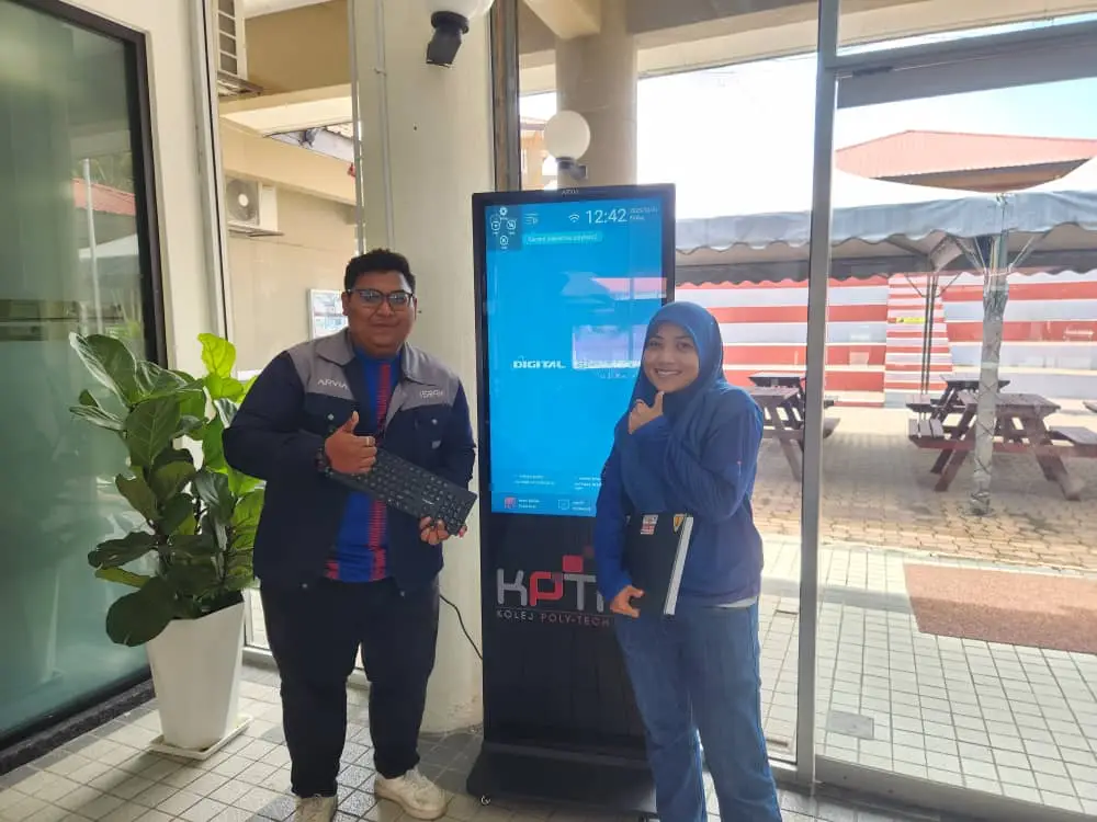 Digital Signage Transformation at KPTM Bangi: Enhancing Campus Engagement with FLR103 & CDMS