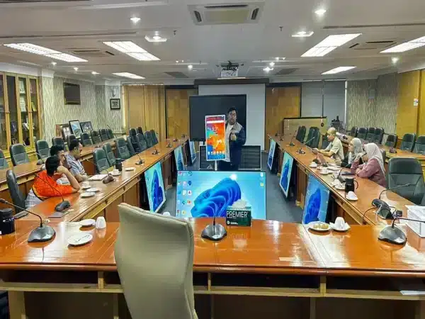 Smart Meeting Room Technology Upgrade with AI Smartboard for Majlis Perbandaran Kemaman