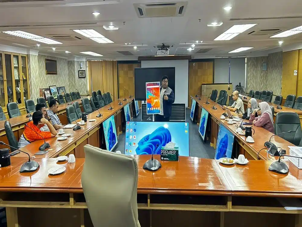 Smart Meeting Room Technology Upgrade with AI Smartboard for Majlis Perbandaran Kemaman