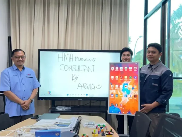 Transforming HMH Planning Consultant with AI Smartboard ARV600-65″ and FlipTouch ARVTSP-32″