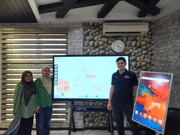 Paksi Bina Elevates Corporate Spaces with AI Smartboard and Touch Signage Solutions in Malaysia