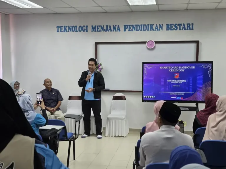 ai smartboard smk sungai burong arvia solutions
