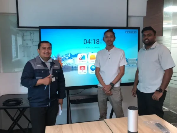 AI Smartboard Enhances Meeting Room Collaboration at TechnoMech (M) Sdn Bhd