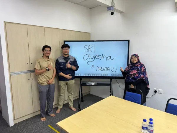 Smartboard Technology Enhances Islamic Education Excellence at Sri Ayesha Islamic School