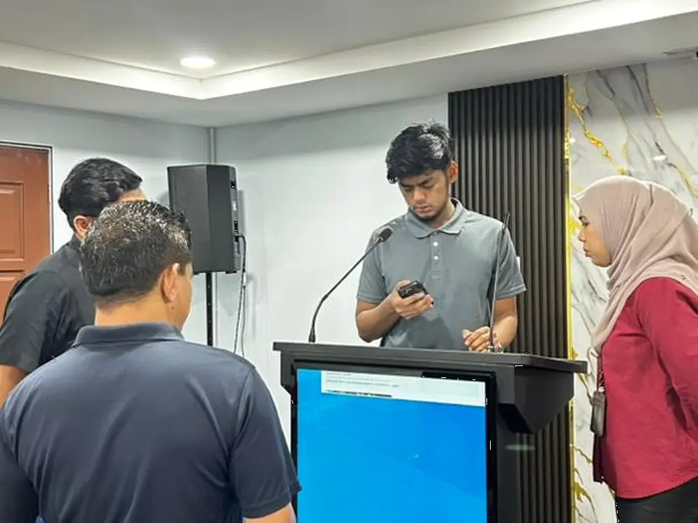 Smart Podium Enhances Professional Training Delivery at Institut Latihan FAMA Kota Bharu